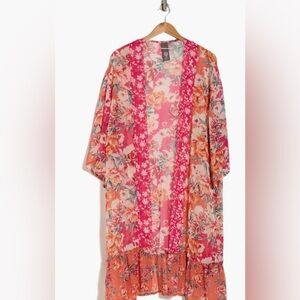 Vince Camuto Pink and Orange Floral Kimono with gold thread